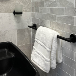 Поставка за хавлия Bocchi Piave 35 см черен мат 1